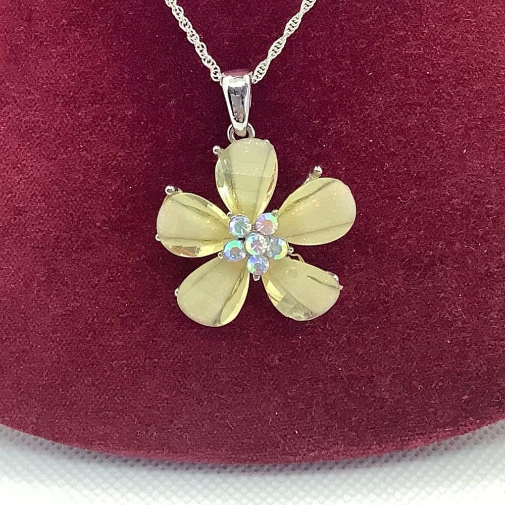Yellow Flower Necklace w/925 Sterling Silver Chain